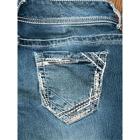 Maurices Dark Wash Capri Low Rise Capri Jeans Size Medium Waist 30 #138 - Picture 5 of 6